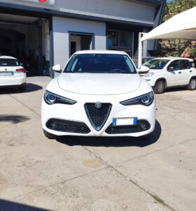 
									Alfa Romeo Stelvio Veloce B-Tech 2.2 TD Q4 210CV (154Kw) 2017 full								