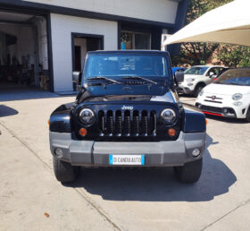 
									Jeep Wrangler Unlimited 70th Anniversary 2.8 CRD 177CV (130Kw) 2011 full								